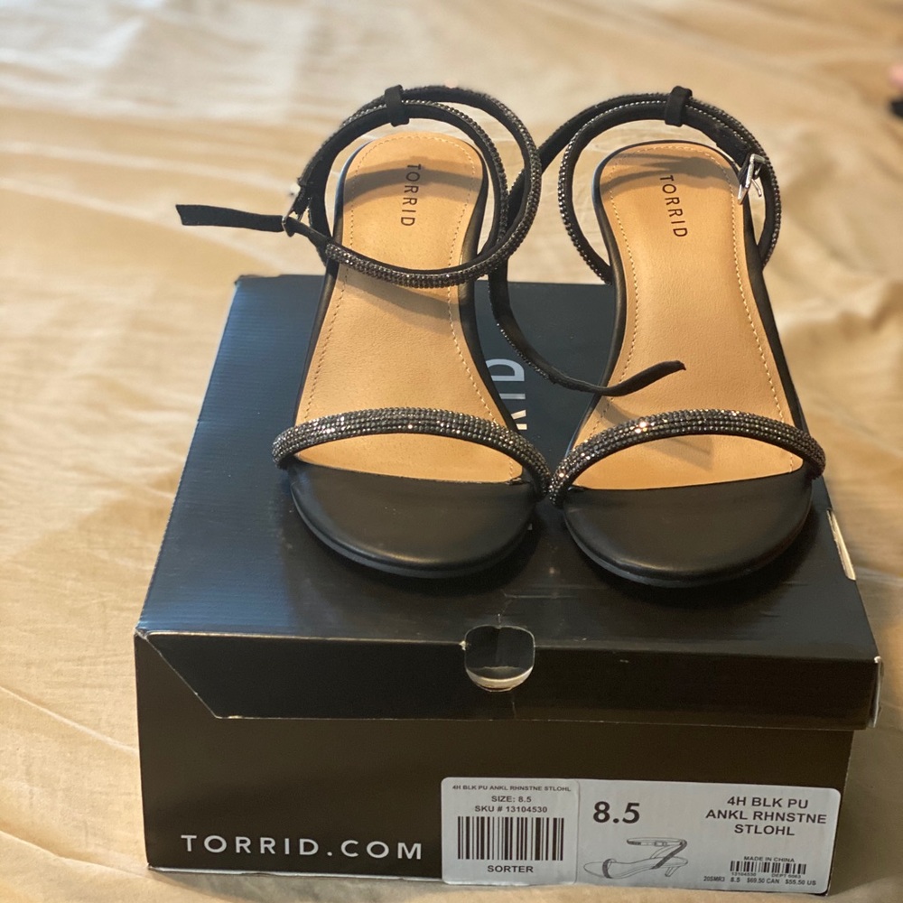 Torrid 8.5 ww black rhinestone ankle heels